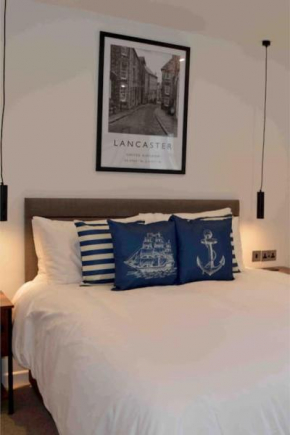 Riverside House Lancaster - 2 bedroom house